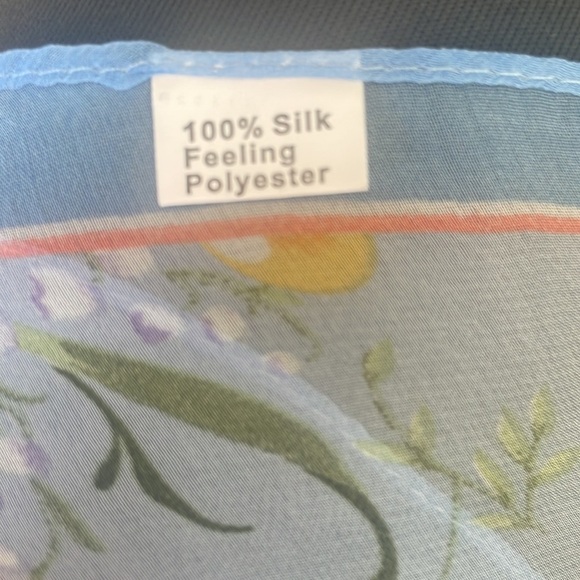 NWOT floral scarf - Picture 4 of 4